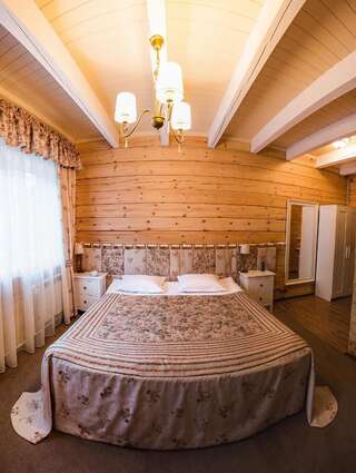 Гостиница Байкальская Ривьера Гремячинск Улучшенный двухместный номер с 1 кроватью или 2 отдельными кроватями-1
